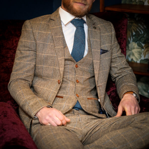Marc Darcy - Ted Tan Tweed Waistcoat - Image 5