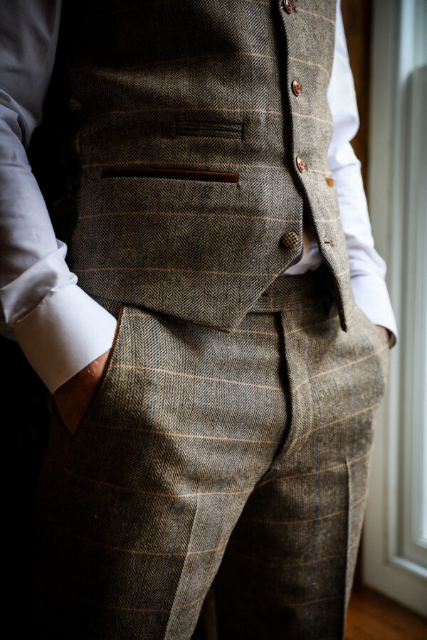 Marc Darcy - Ted Tan Tweed Waistcoat - Image 2