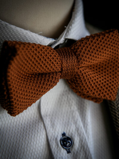 Marc Darcy knitted bow tie in rust
