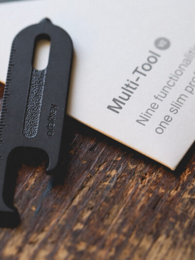 Orbitkey multitool in black colour for the Orbitkey key organiser.
