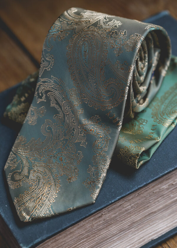 Marc Darcy - Tan Paisley Tie & Pocket Square Set
