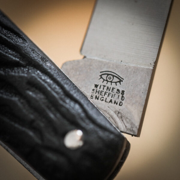 Taylor's Eye Witness - Farmer's Clip Point Pocket Knife - Bolstered Resin - Image 2