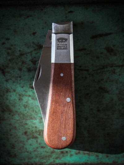 Taylor's Eye Witness - Barlow Pocket Knife - Bolstered Hardwood