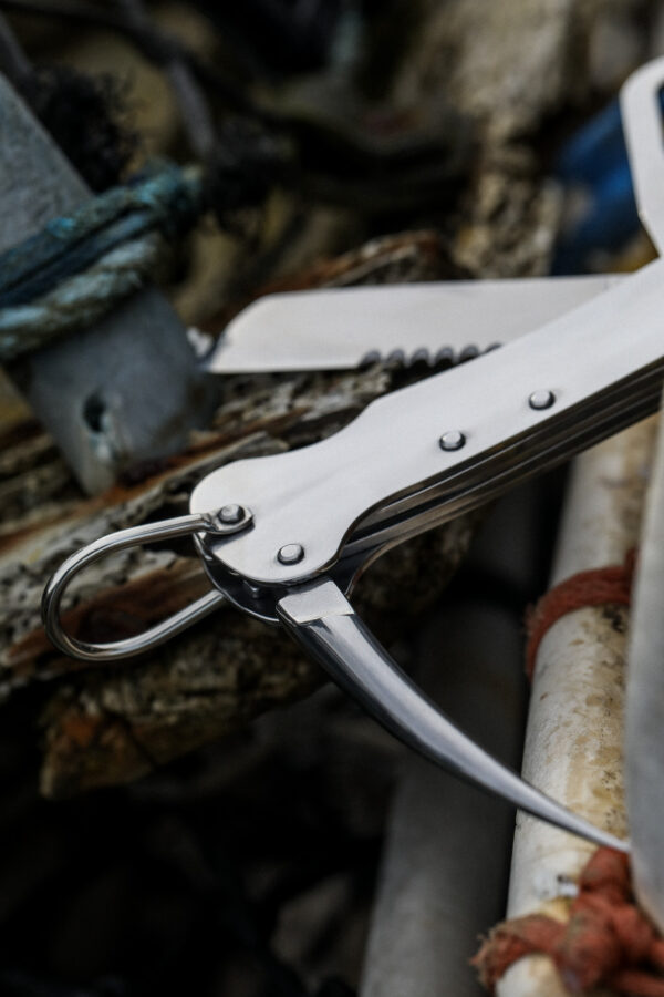 Whitby Sailor's Pocket Knife - Image 3