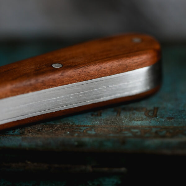 Taylor's Eye Witness - Twin Blade Pocket Knife - Bolstered Hardwood - Image 4