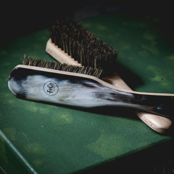 Horn Clothes Brush - Image 5