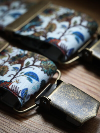 Antique Brass Clip Braces - Floral
