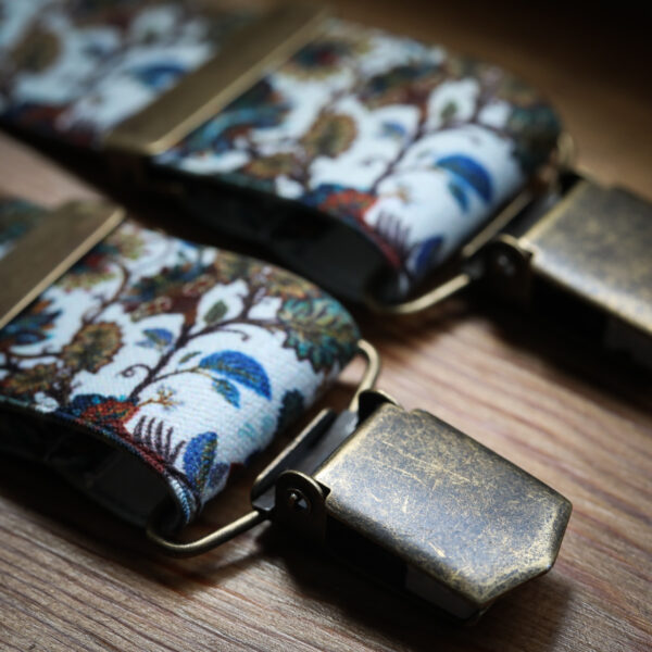 Antique Brass Clip Braces - Floral