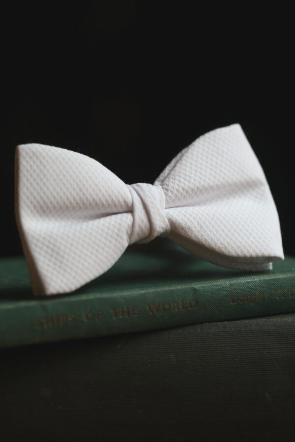 Silk Pre-Tied Bow Tie - White