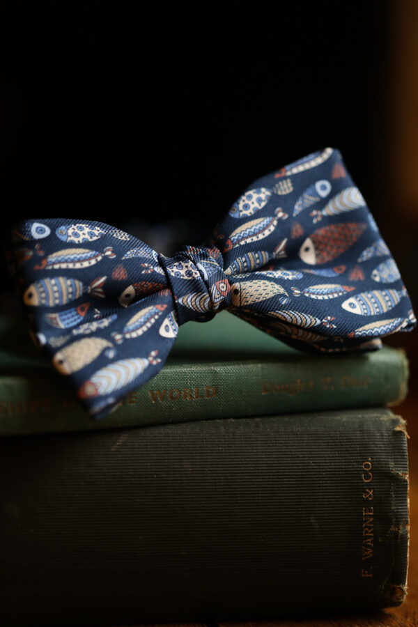 Silk Pre-Tied Bow Tie - Fish