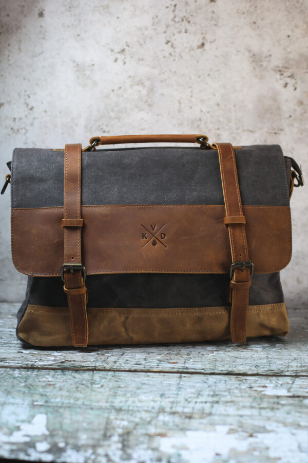 Kovered - Medway Waxed Canvas Messenger Bag - Navy