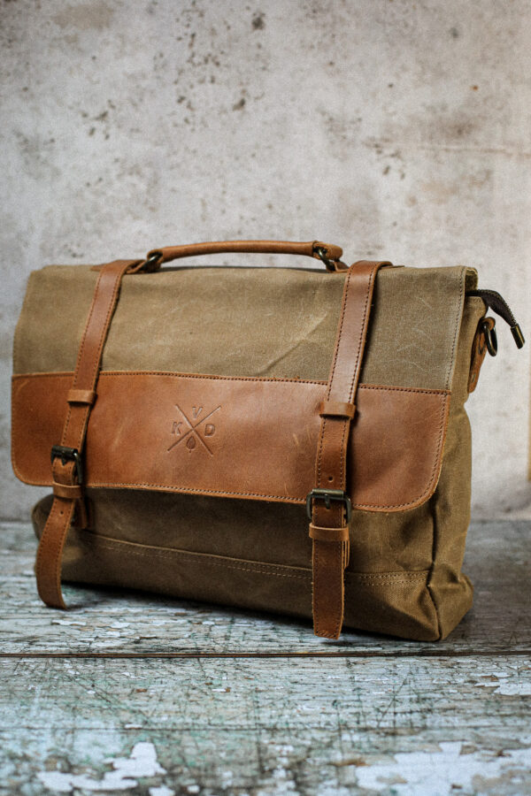 Kovered - Medway Waxed Canvas Messenger Bag - Brown