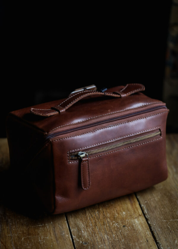 Ashwood Leather - Chestnut K-49 Wash Bag