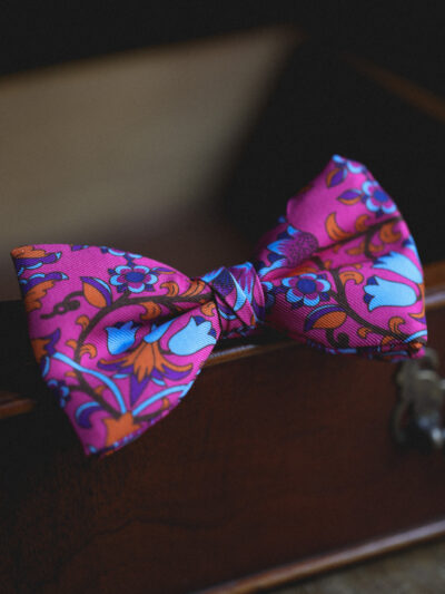 English Printed Silk Bow Tie - Psychedelic Pink