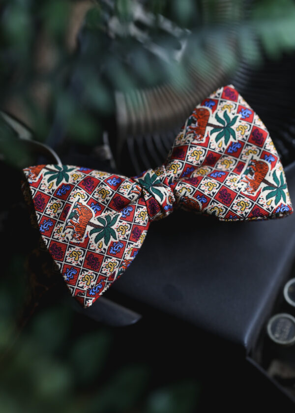 English Printed Silk Bow Tie - Tiger Palms Light