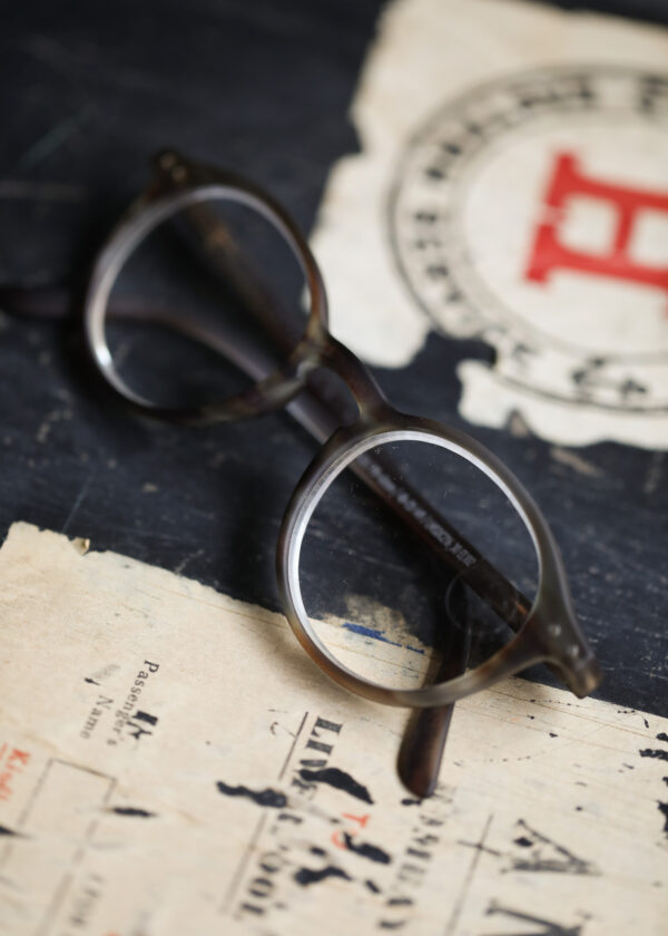 IZIPIZI Reading Glasses - #D Smoky Brown