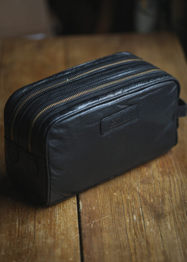 Ashwood - Black G37 Washbag