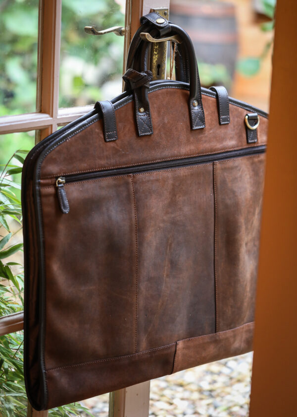 Ashwood Leather - Oily Brown Curtis Suit Carrier