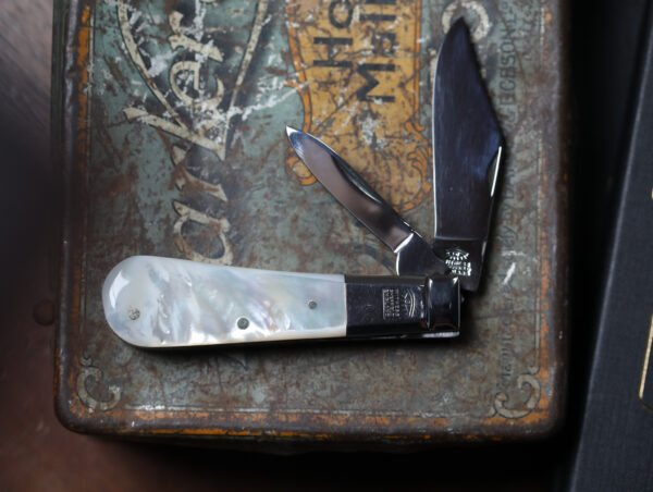 Taylor's Eye Witness - Handmade Twin Barlow Pocket Knife - Mother of Pearl - Image 5