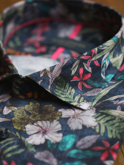 Guide London Shirt - Vibrant Floral/Navy