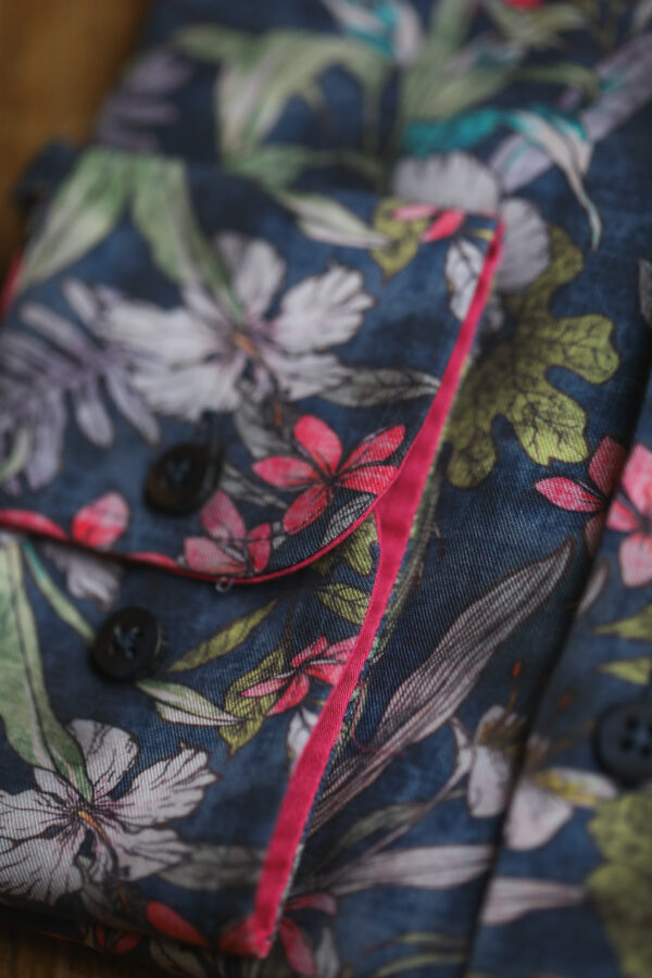 Guide London Shirt - Vibrant Floral/Navy - Image 2
