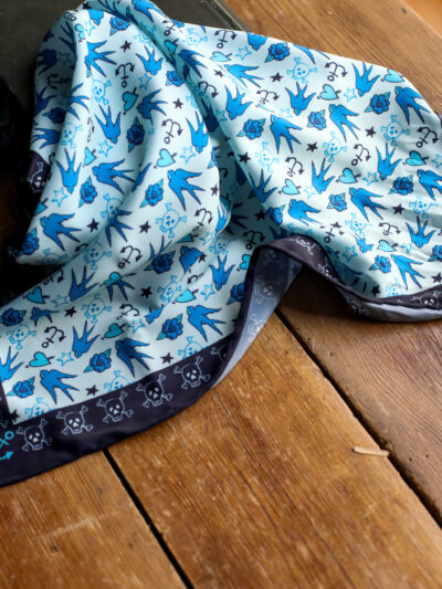 Su Owen Recycled Pocket Square - Skulls