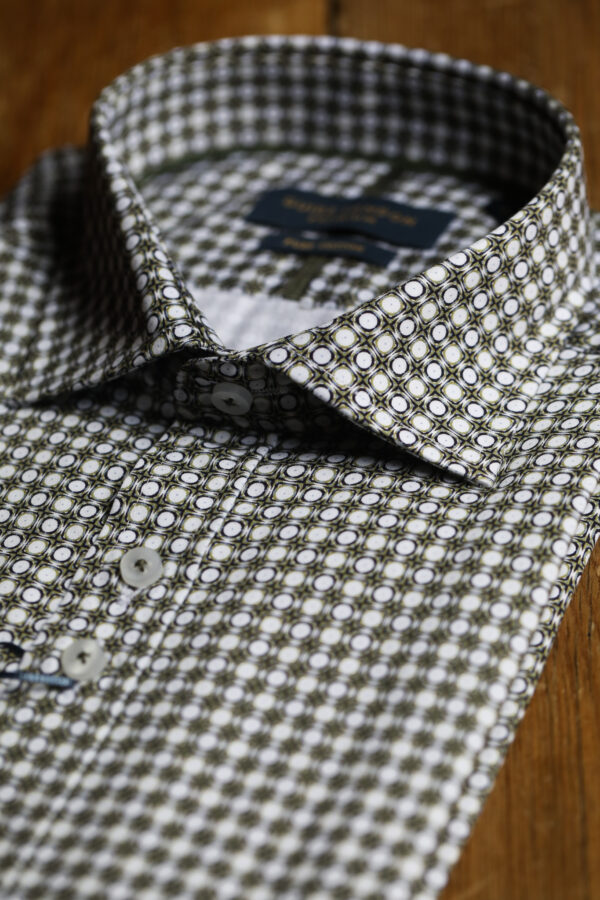 Guide London Shirt - Green Circle Pattern