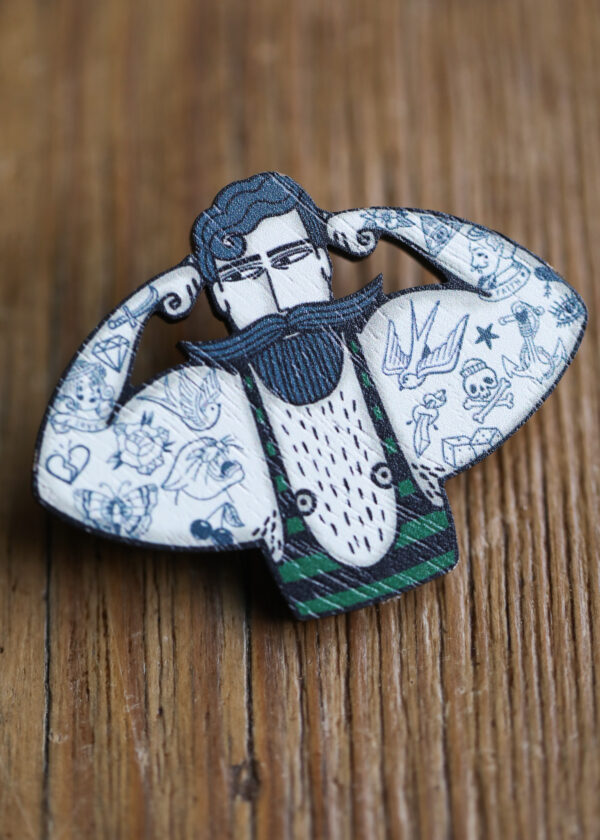 Su Owen Wooden Badge - Circus Strongman