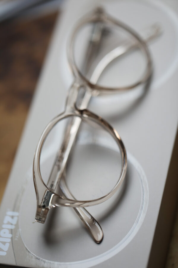 IZIPIZI Reading Glasses - #D Paper Note Beige