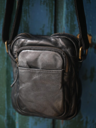 Ashwood Leather - Fin Cross Body Bag Black