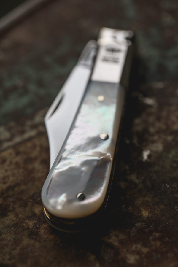 Taylor's Eye Witness - Handmade Barlow Pocket Knife - Mother of Pearl - Image 8