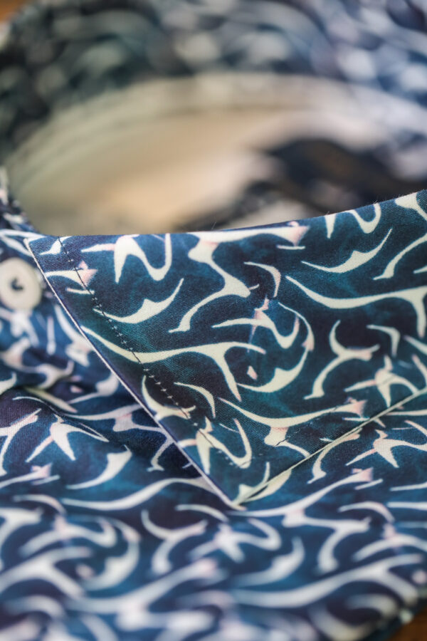 Guide London Shirt - Abstract Shades of Blue