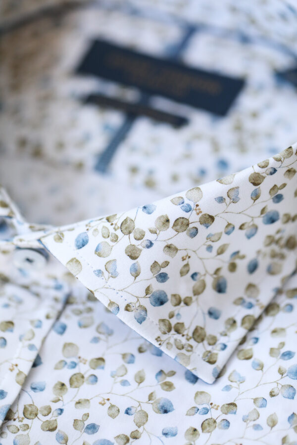 Guide London Shirt - Leaf and Stem Print