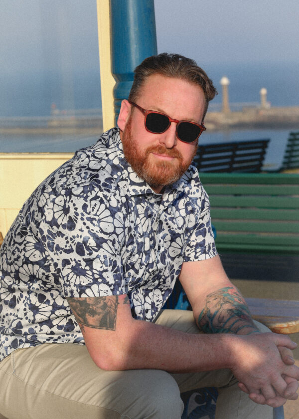 Guide London Short Sleeve Shirt - Navy Bold Flower - Image 5