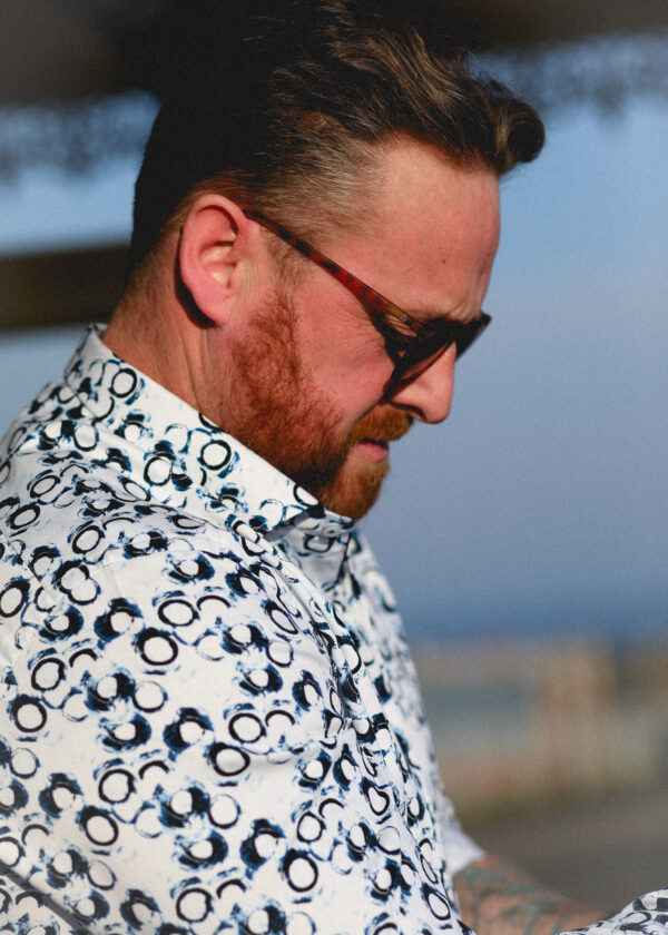 Guide London Shirt - White/Navy Echoed Circle Print - Image 5